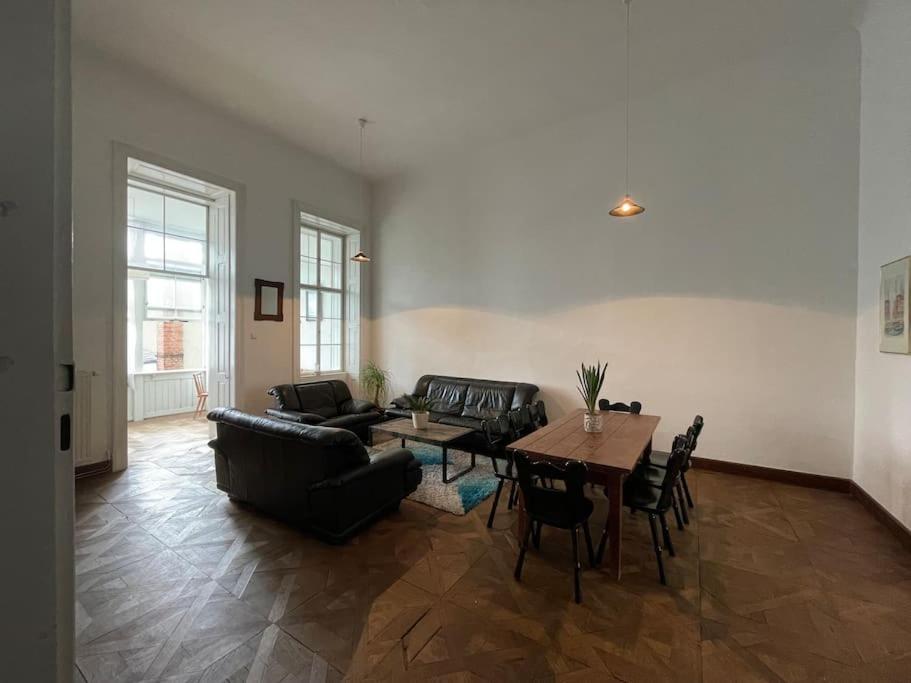 Geraeumige Altbauwohnung Im Zentrum Graz Luaran gambar