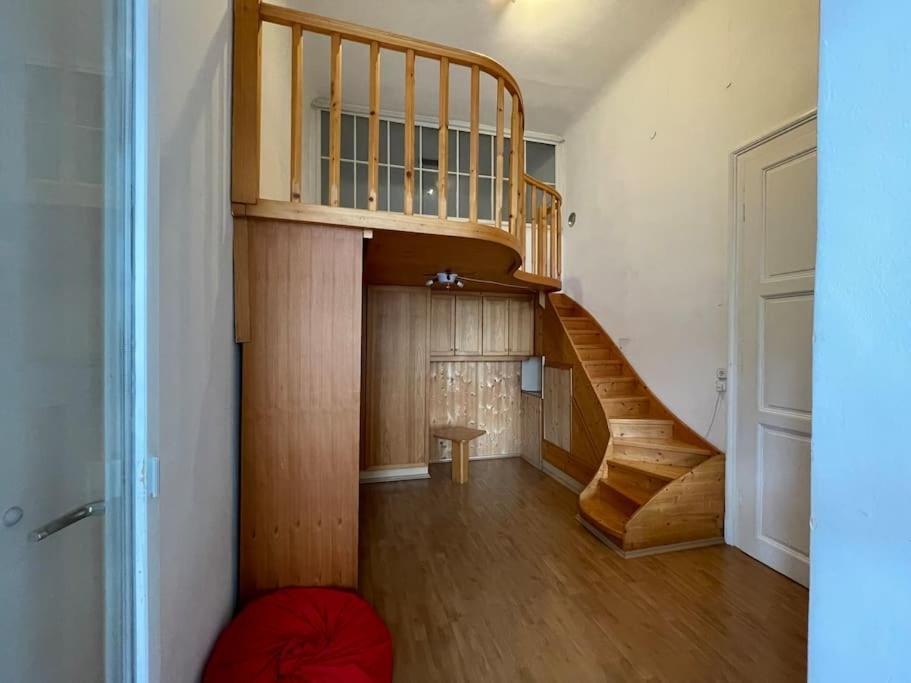 Geraeumige Altbauwohnung Im Zentrum Graz Luaran gambar
