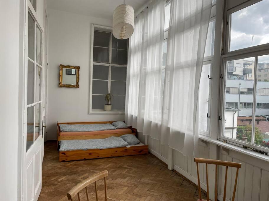 Geraeumige Altbauwohnung Im Zentrum Graz Luaran gambar